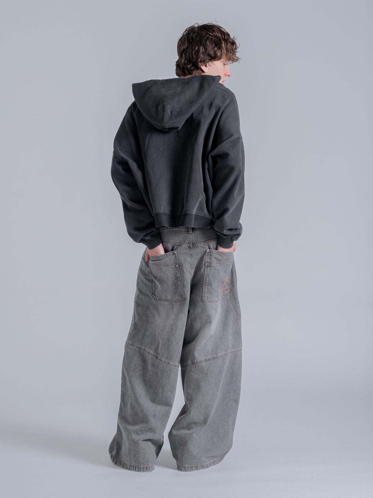 ESSENTIAL BOXY DOUBLE ZIP - VINTAGE BLACK