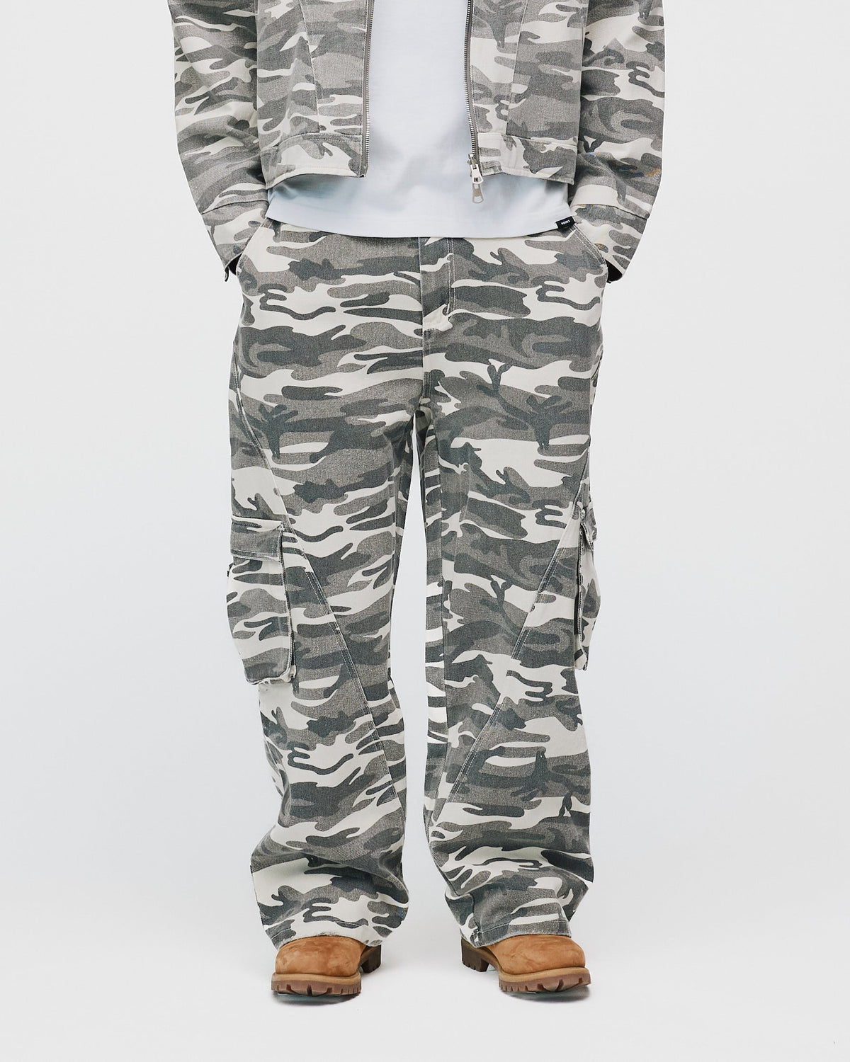 Baggy Cargo Pants - White Camo