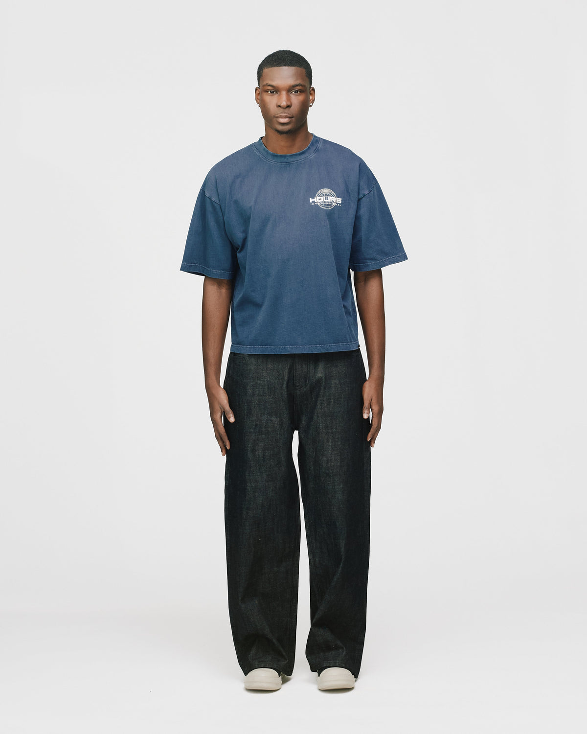 Hours International Cropped T-Shirt - Vintage Navy