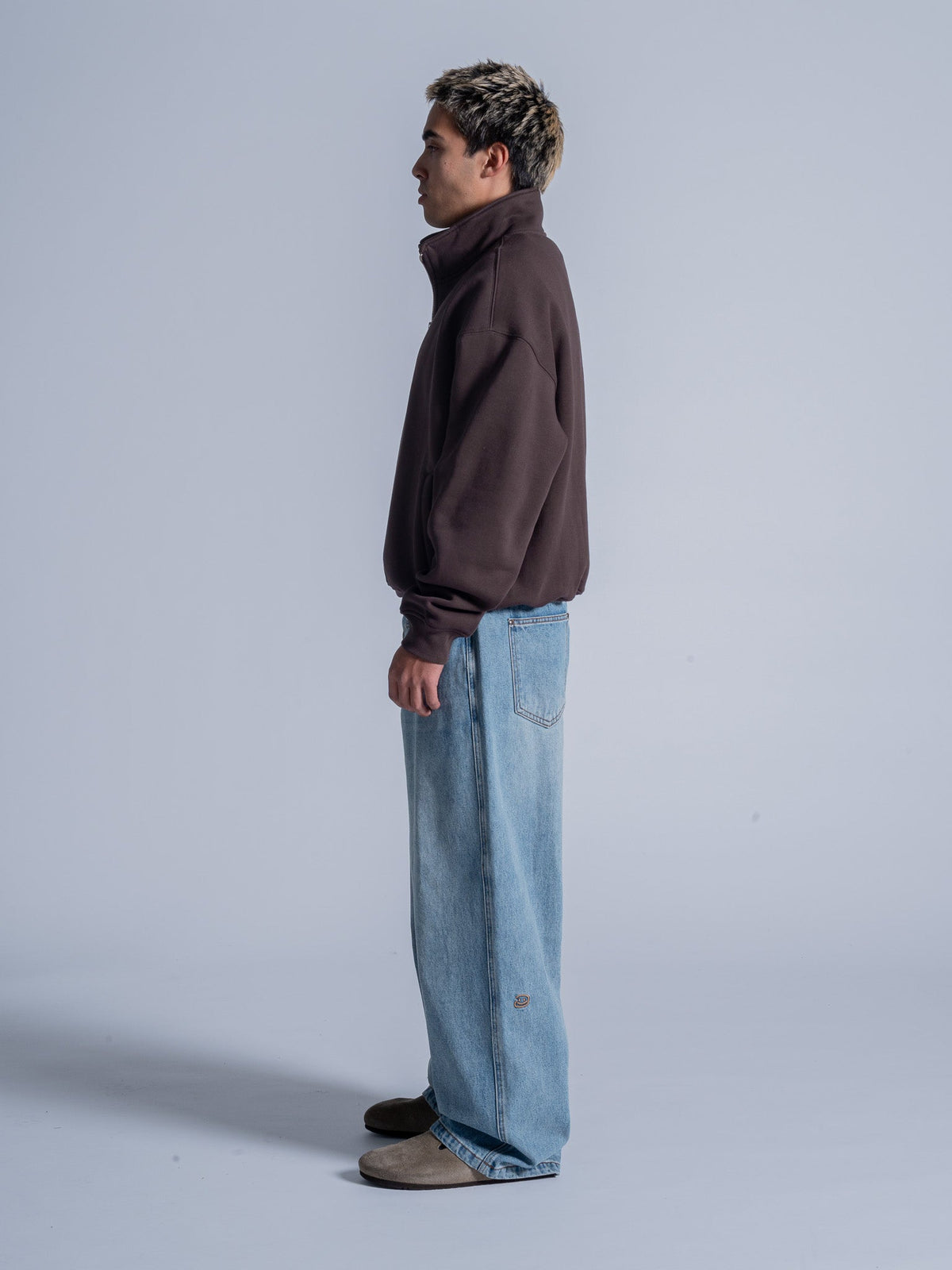SIGNATURE BASIC QUARTER ZIP - COFFEE BROWN