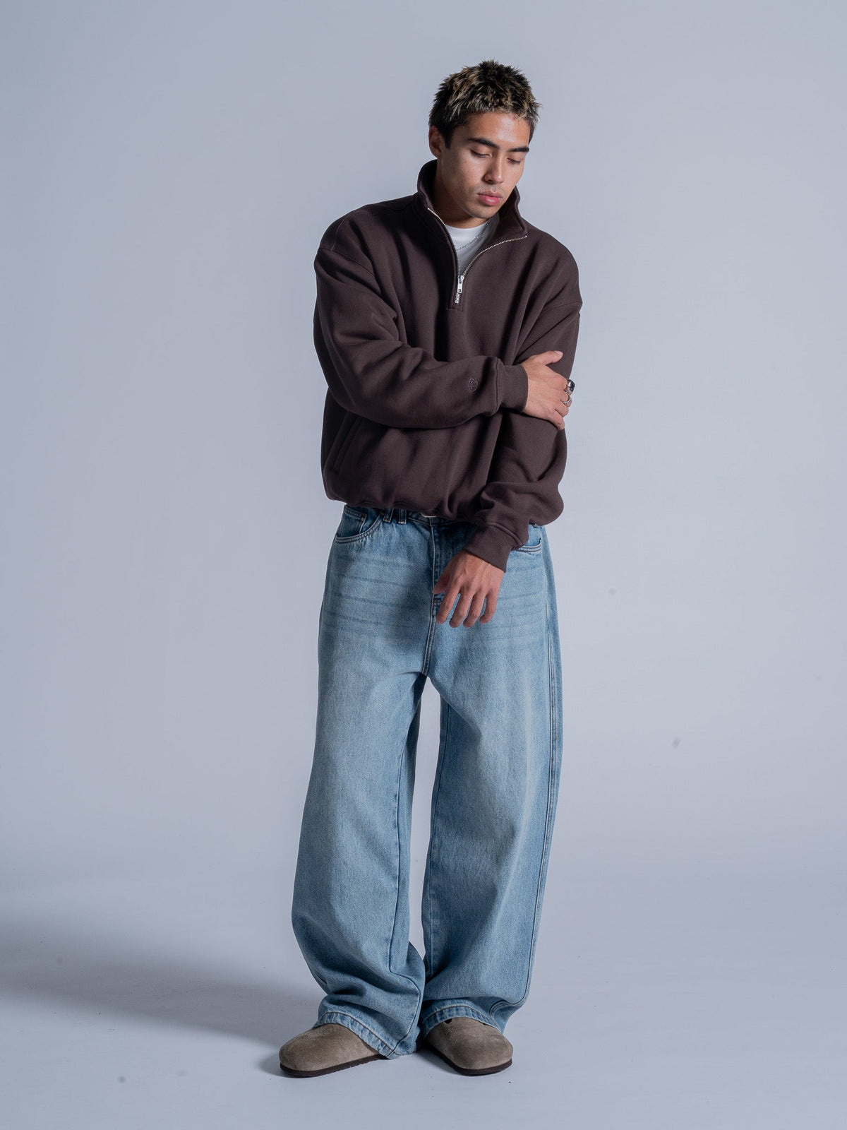 SIGNATURE BASIC QUARTER ZIP - COFFEE BROWN