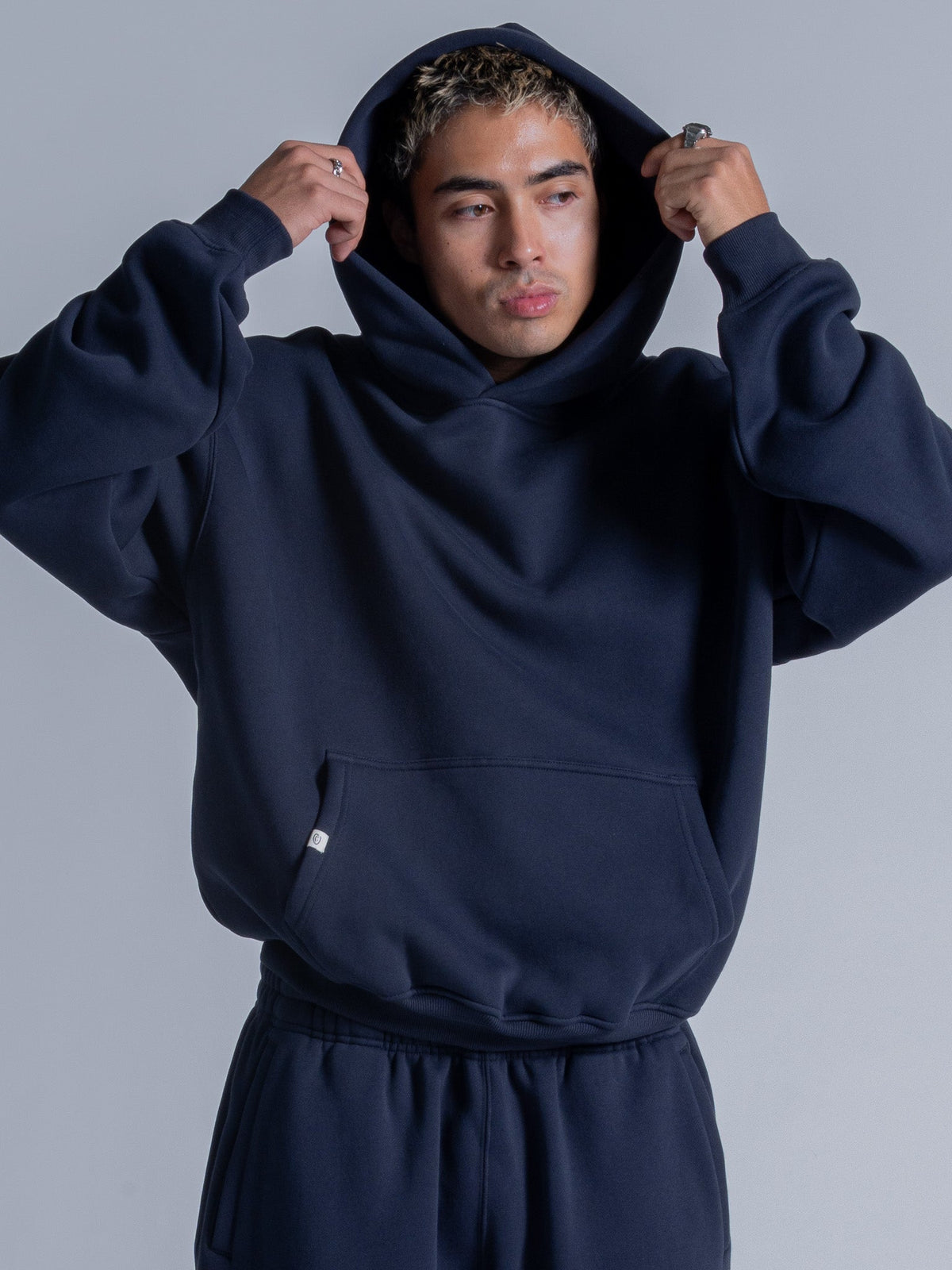 SIGNATURE BASIC HOODIE - FADED NAVY