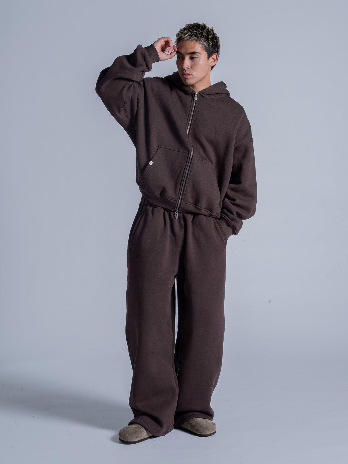 SIGNATURE BASIC ZIP UP - COFFEE BROWN