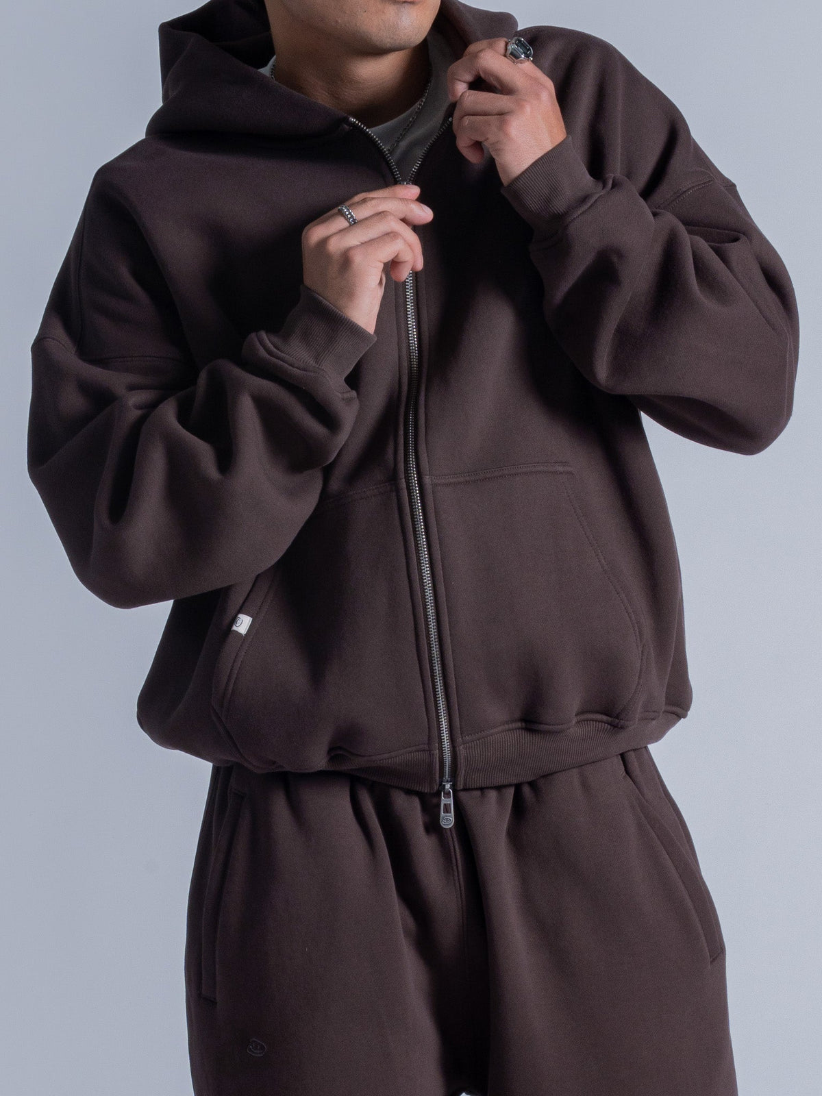 SIGNATURE BASIC ZIP UP - COFFEE BROWN