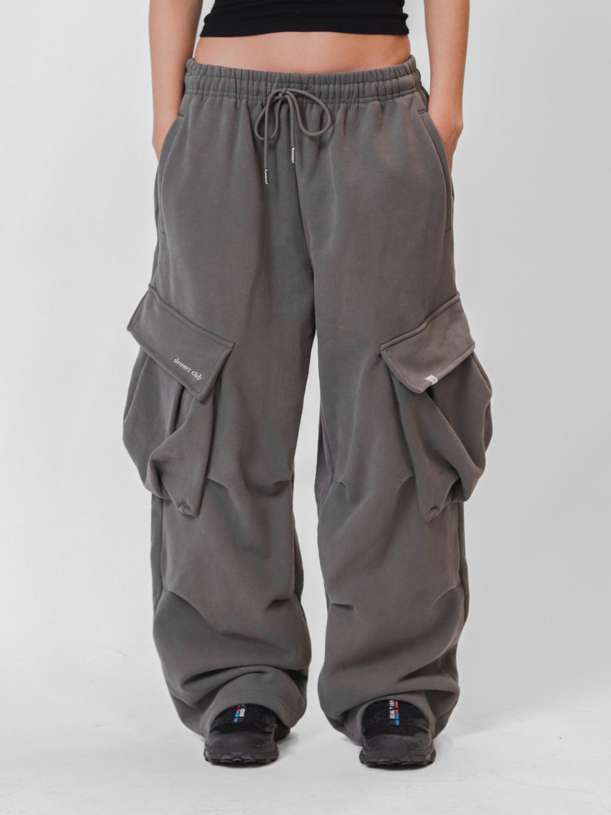 BAGGY CARGO SWEATPANTS - CHARCOAL