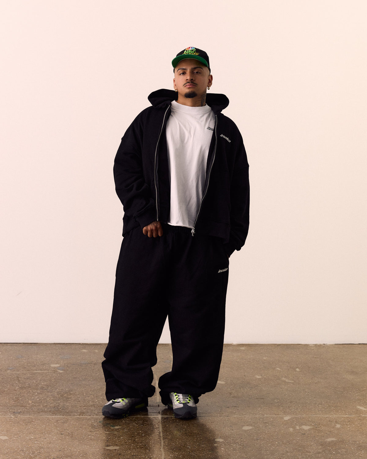 BASICS CROPPED DOUBLE ZIP HOODIE - BLACK