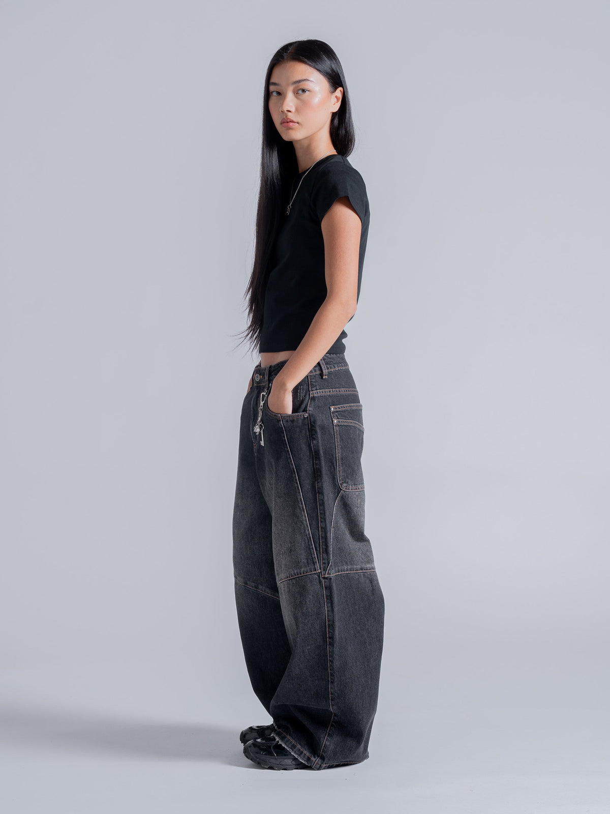 RECONSTRUCTION JEANS - BLACK