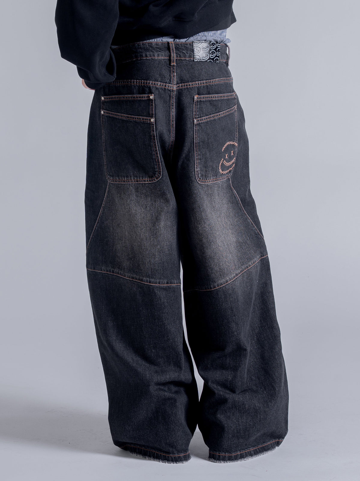 RECONSTRUCTION JEANS - BLACK