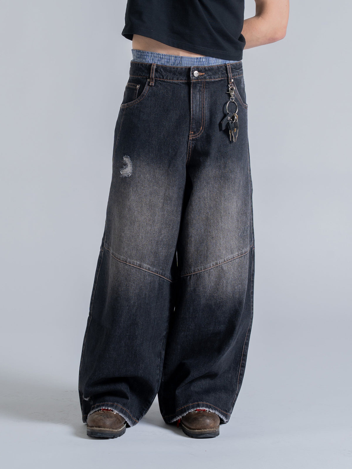 RECONSTRUCTION JEANS - BLACK