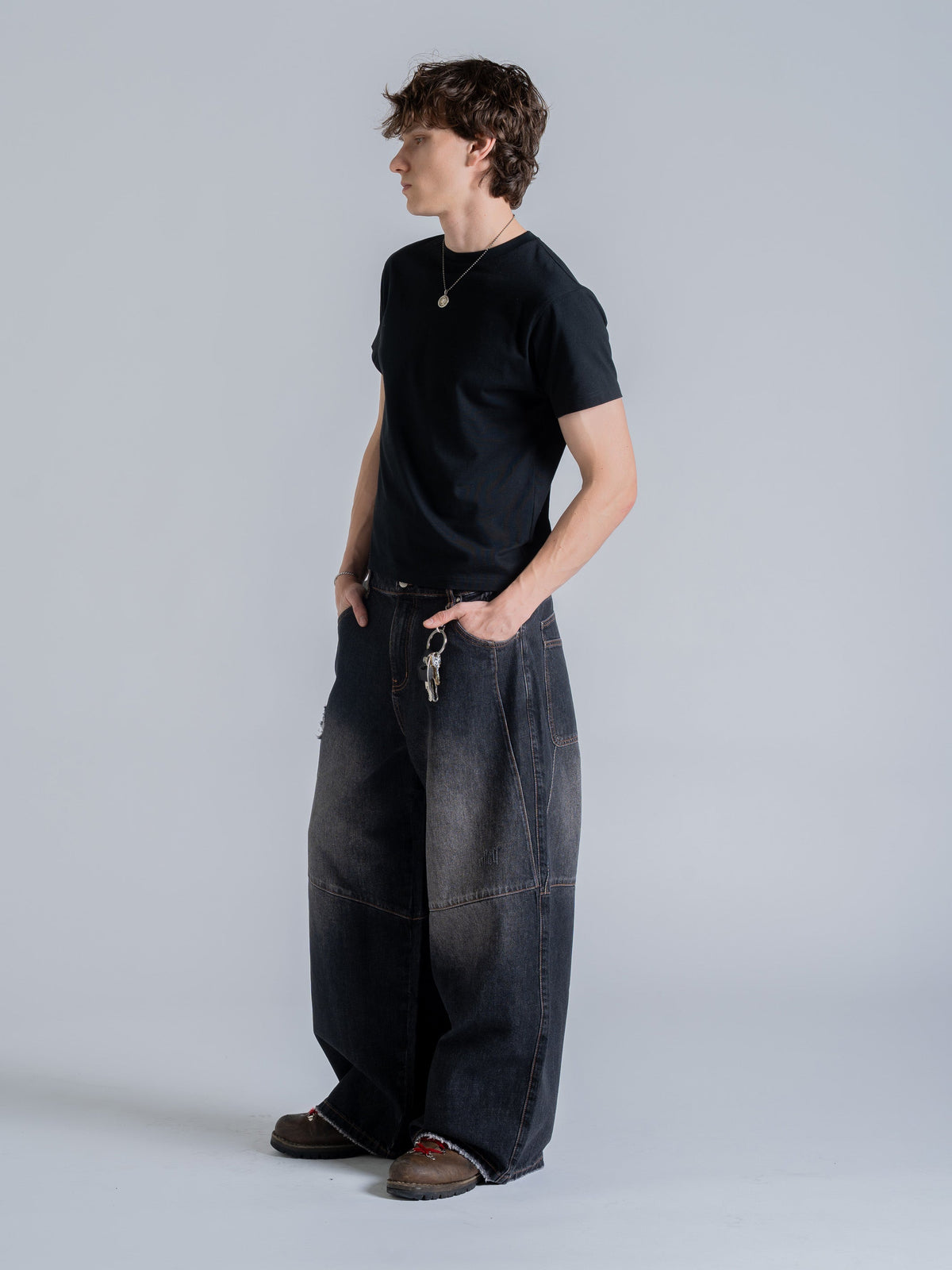 RECONSTRUCTION JEANS - BLACK