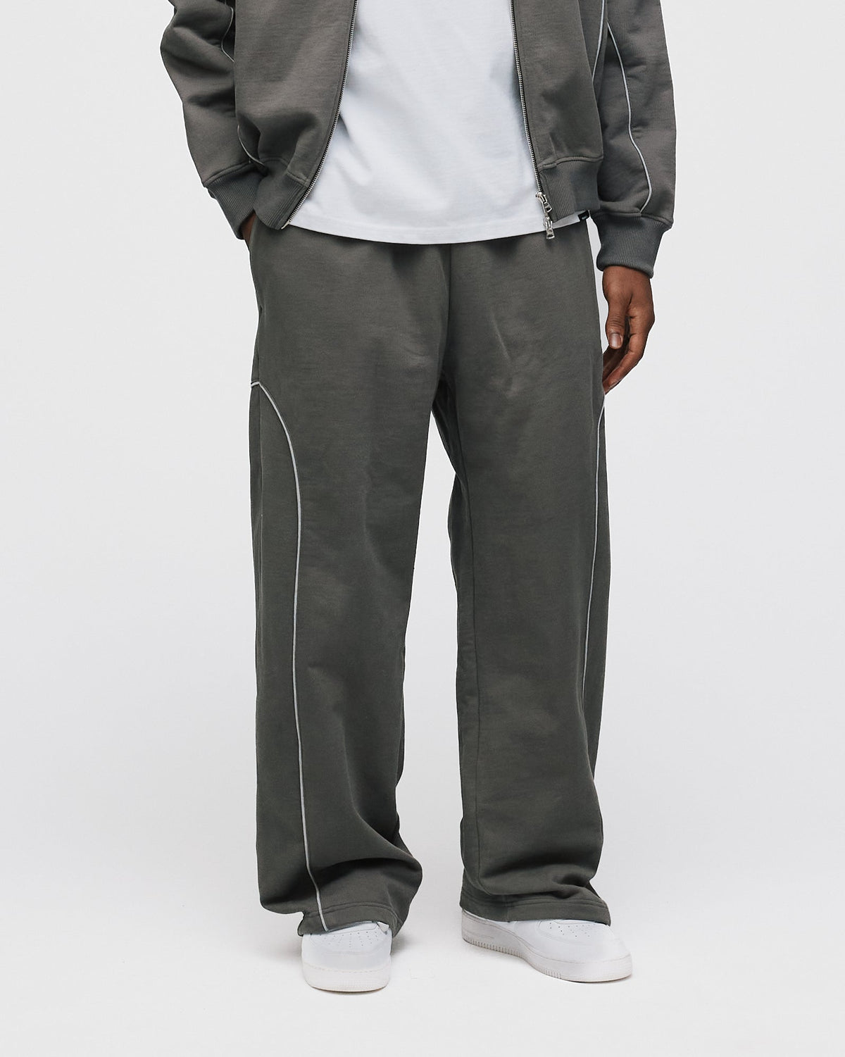 Arc Baggy Sweatpants - Charcoal