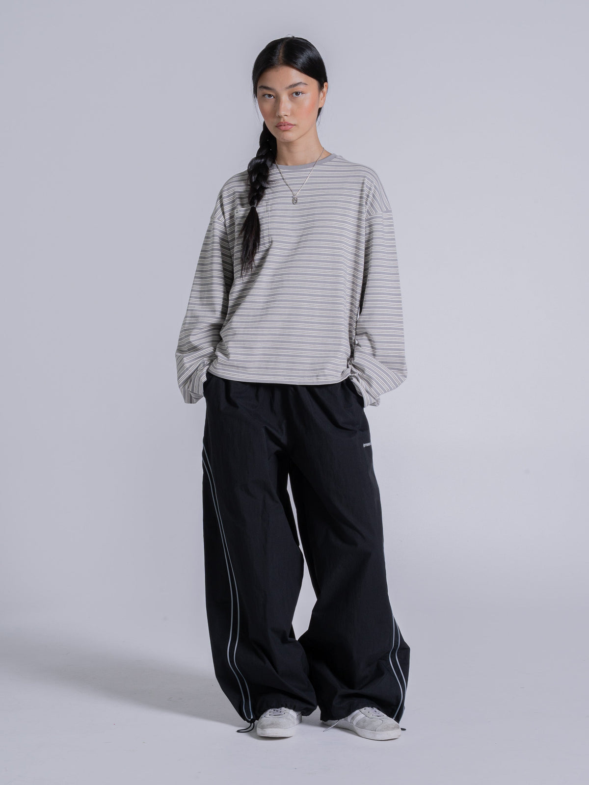 POCKET STRIPED LONG SLEEVE - LIGHT GREY