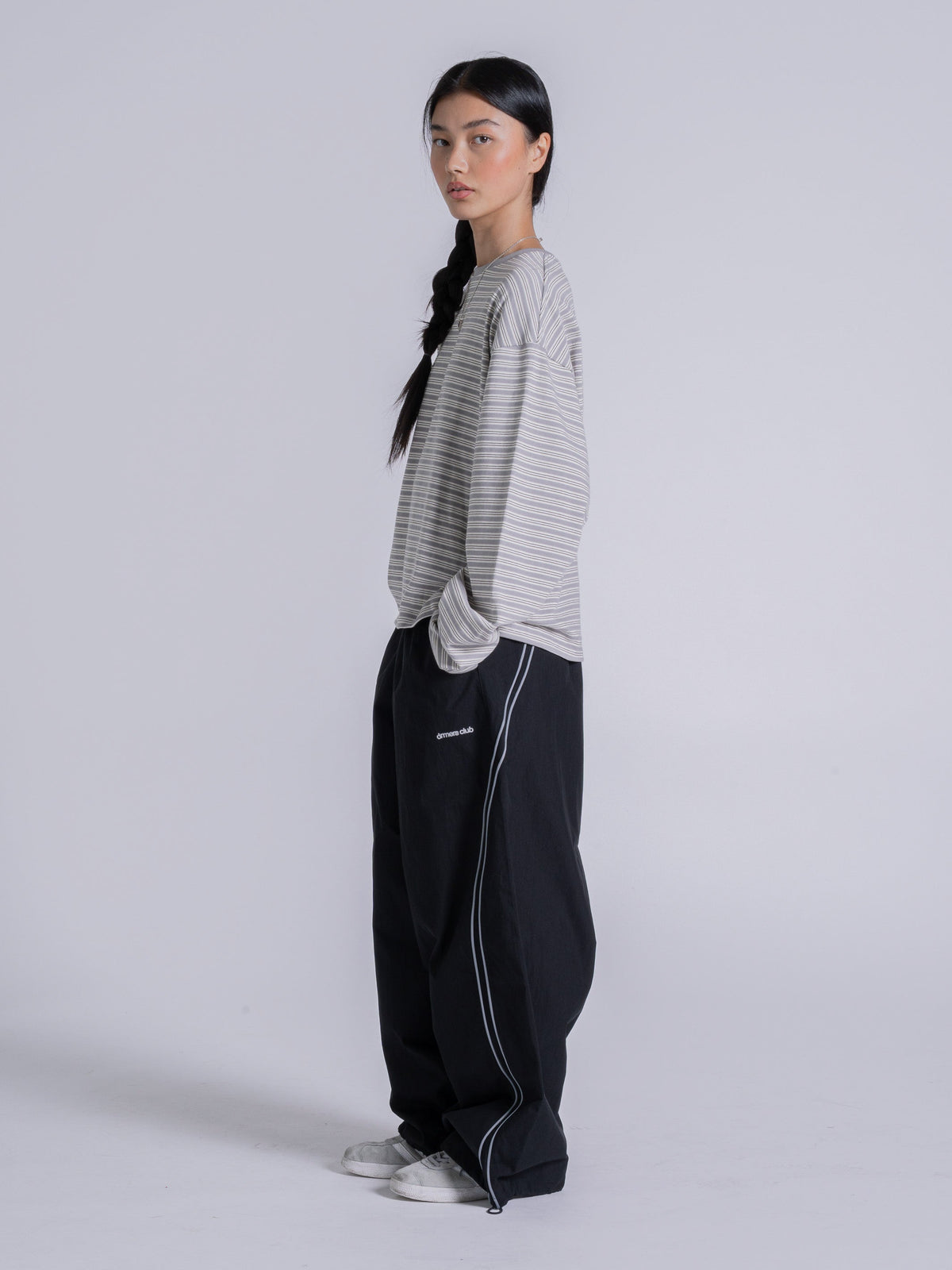 POCKET STRIPED LONG SLEEVE - LIGHT GREY