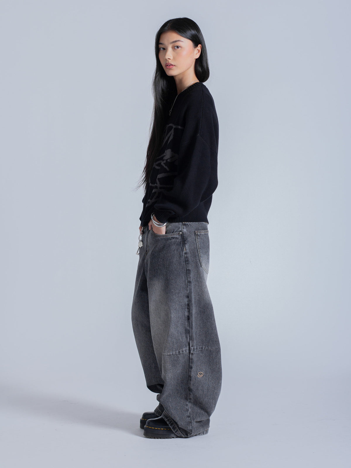 CURSIVE TEXT KNIT - BLACK