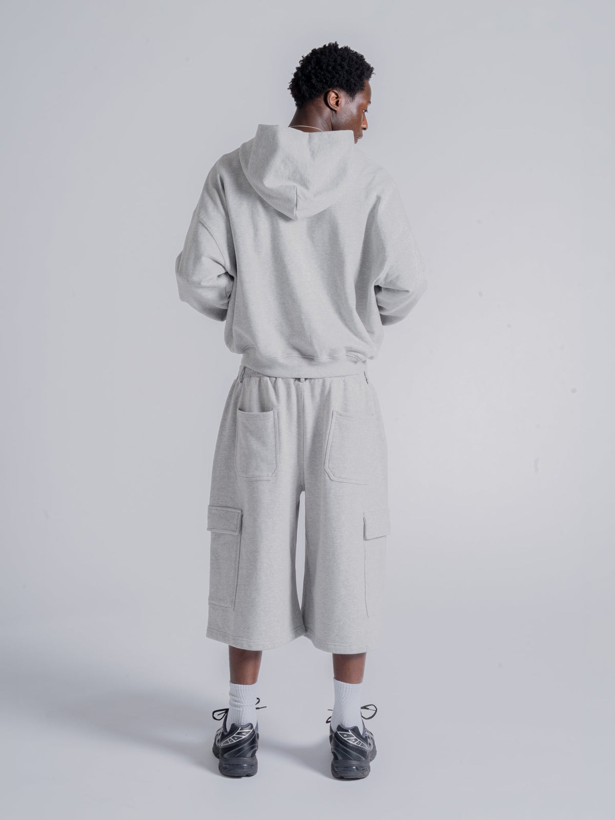 CARGO SWEAT SHORTS - DARK HEATHER GREY