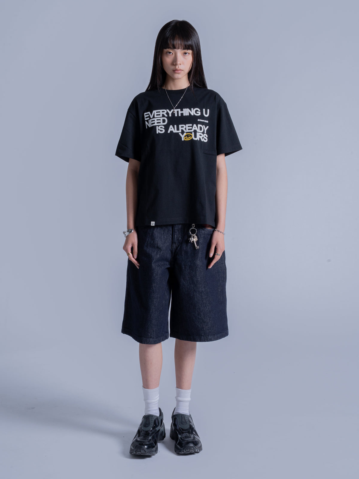 EVERYTHING U NEED TEE - BLACK