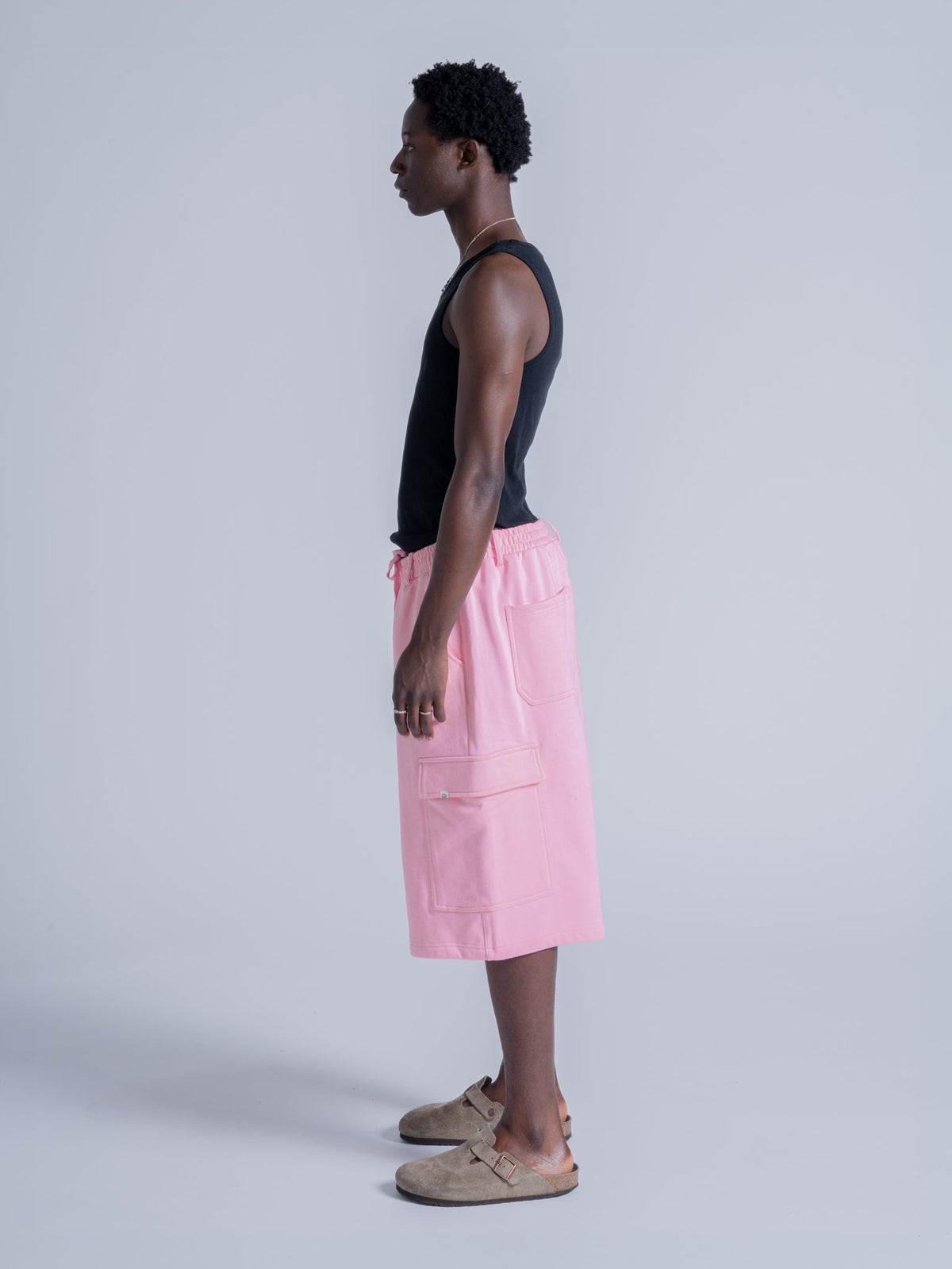 CARGO SWEAT SHORTS - LIGHT PINK