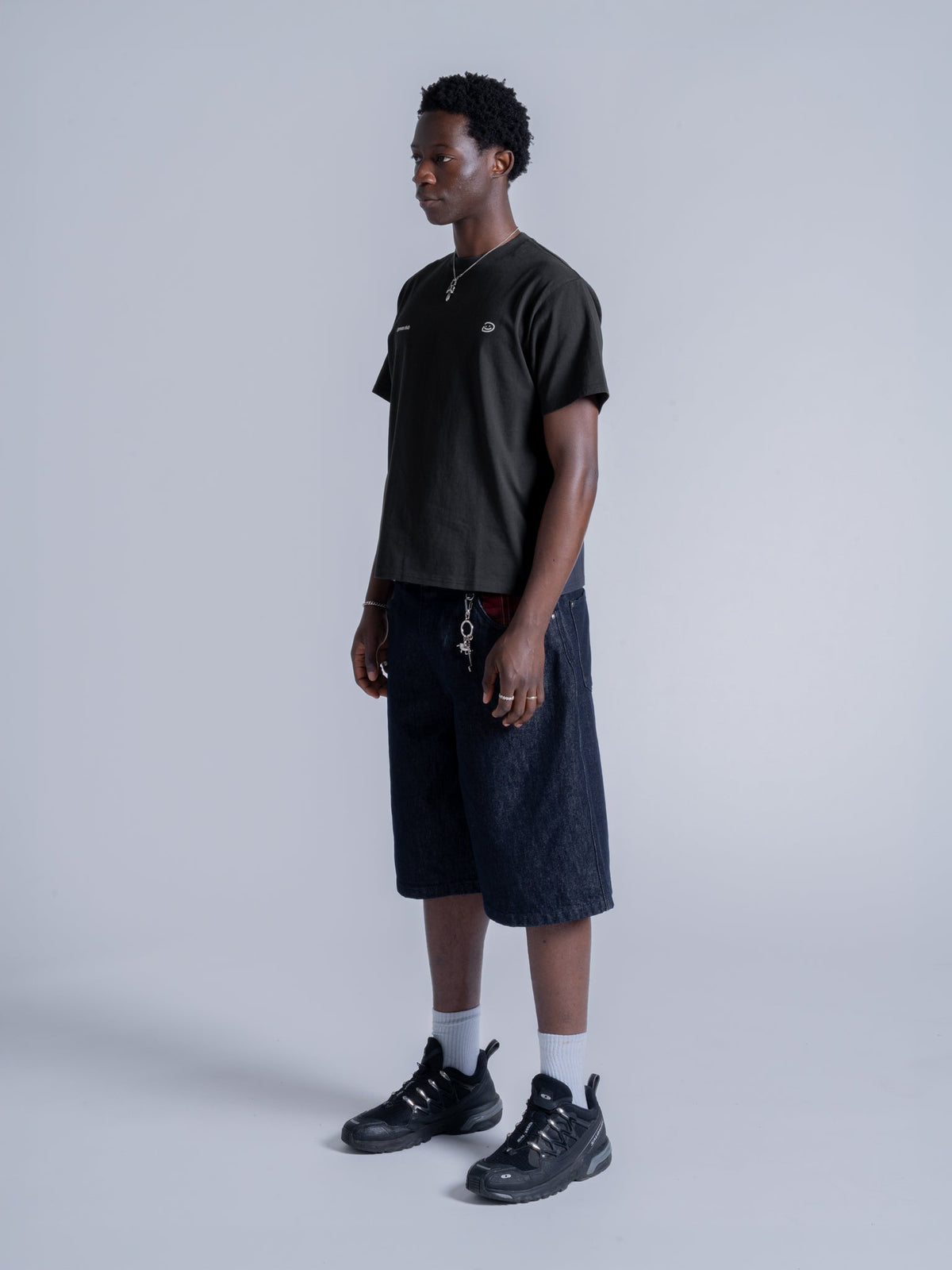 BASIC LOGO TEE - BLACK