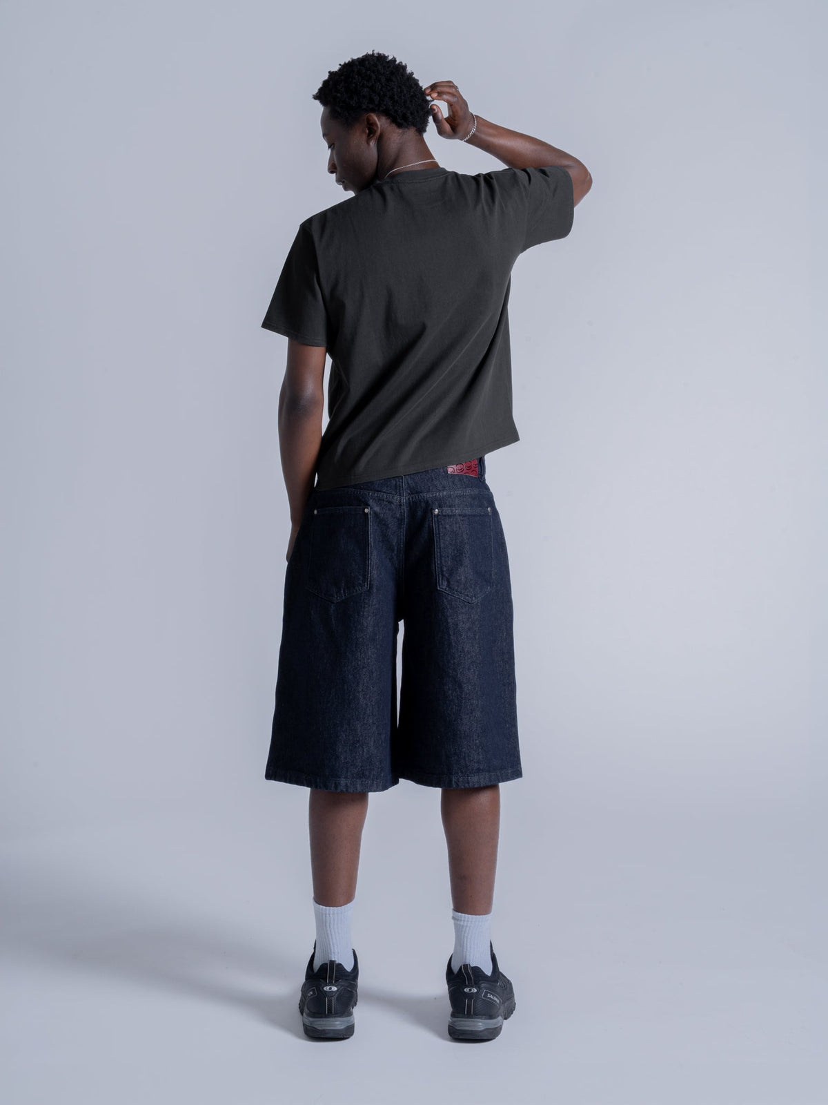 BASIC LOGO TEE - BLACK