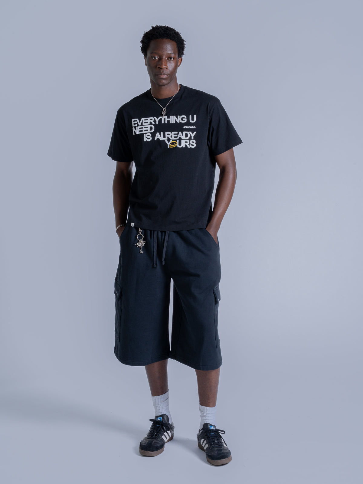 EVERYTHING U NEED TEE - BLACK