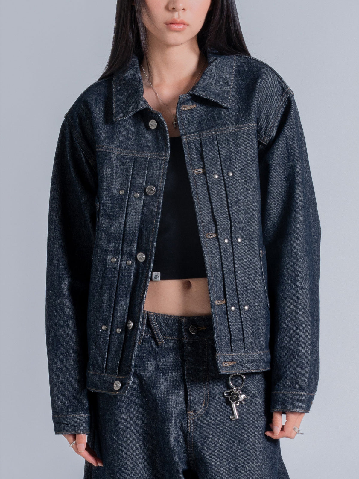 FALLING POCKETS DENIM JACKET - BLUE RAW DENIM