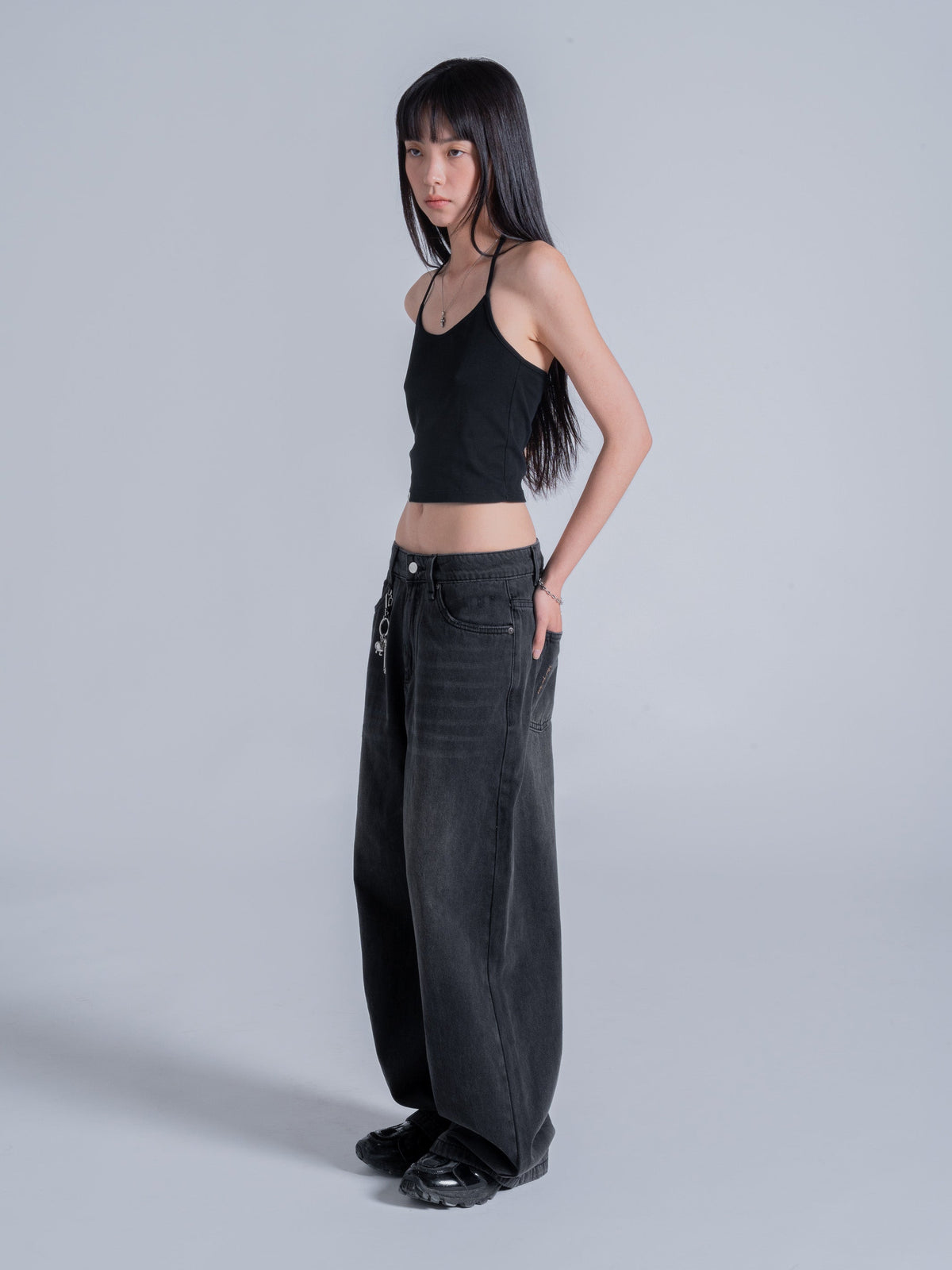 EVERYDAY LOOSE FIT JEANS - WASHED BLACK