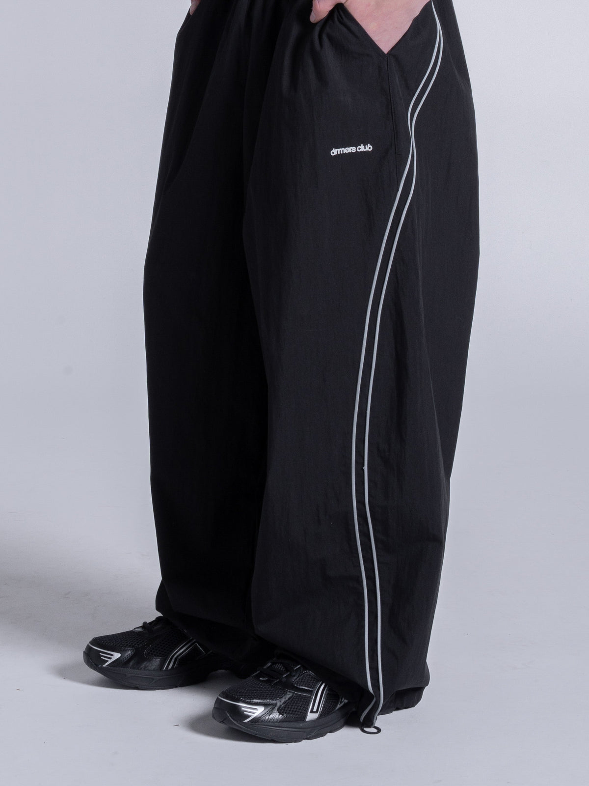 WAVY TRACK PANT - BLACK