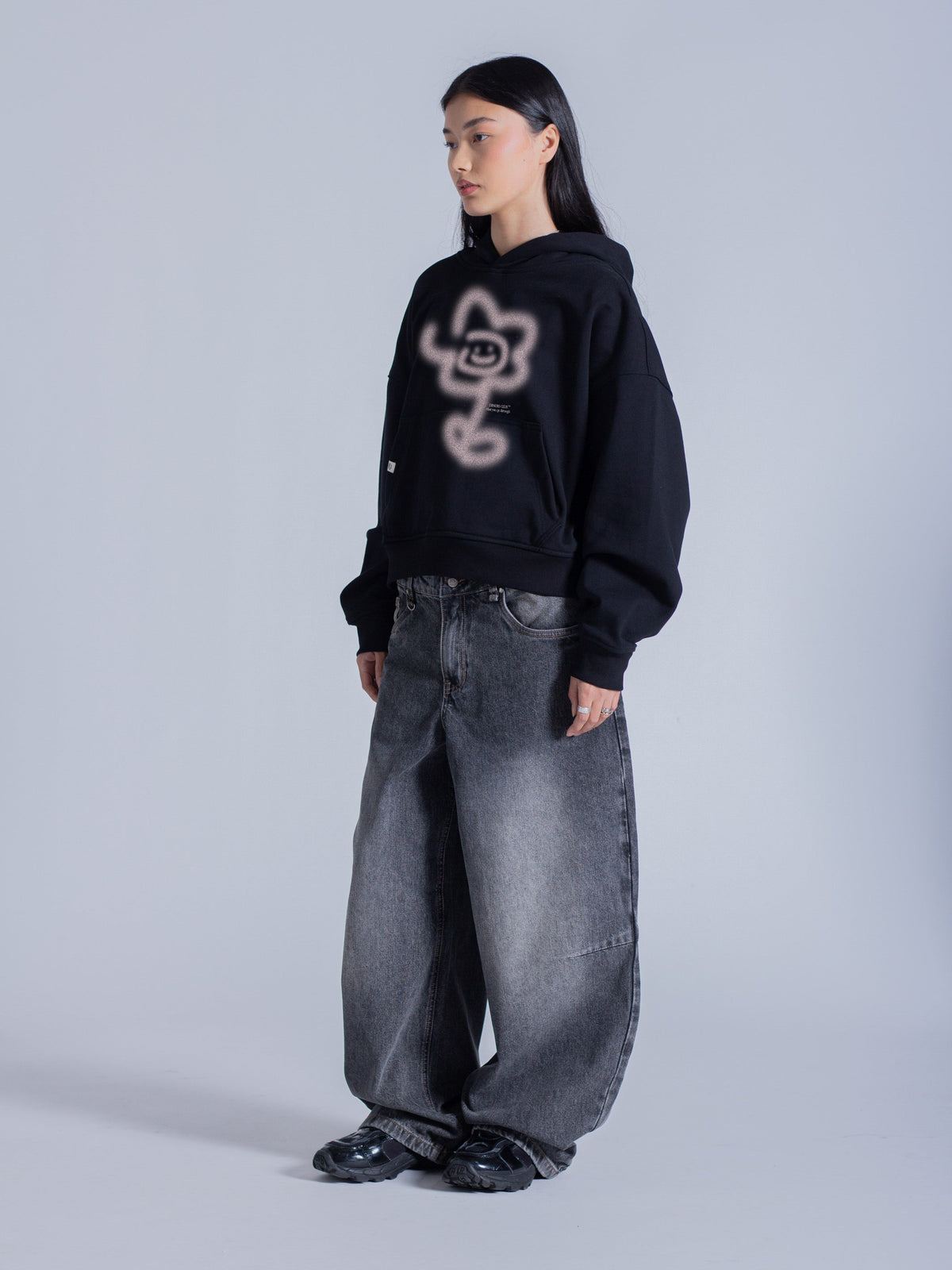GRAFFITI FLOWER HOODIE - BLACK