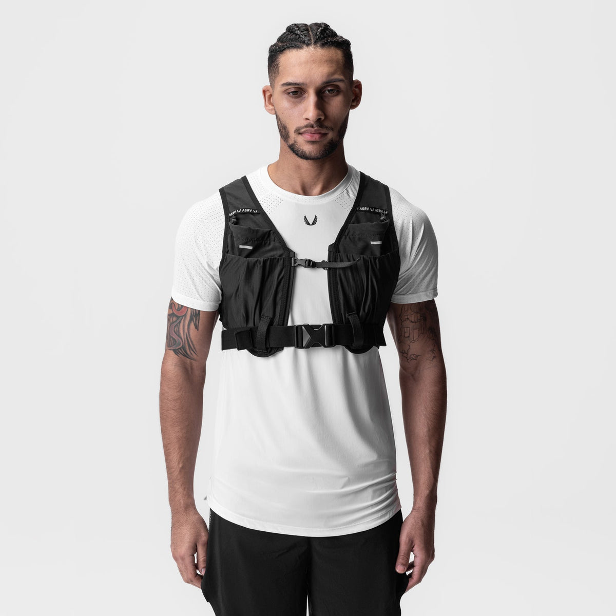 0899. 2-in-1 Packable Run Vest - Black