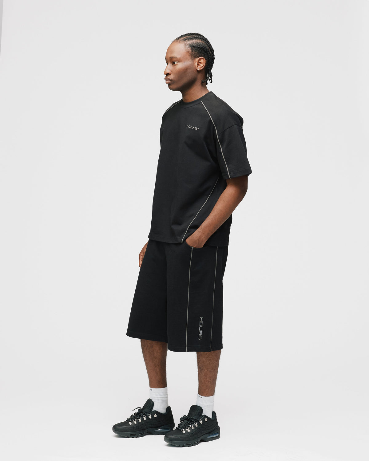 Arc Baggy Sweatshorts - Black