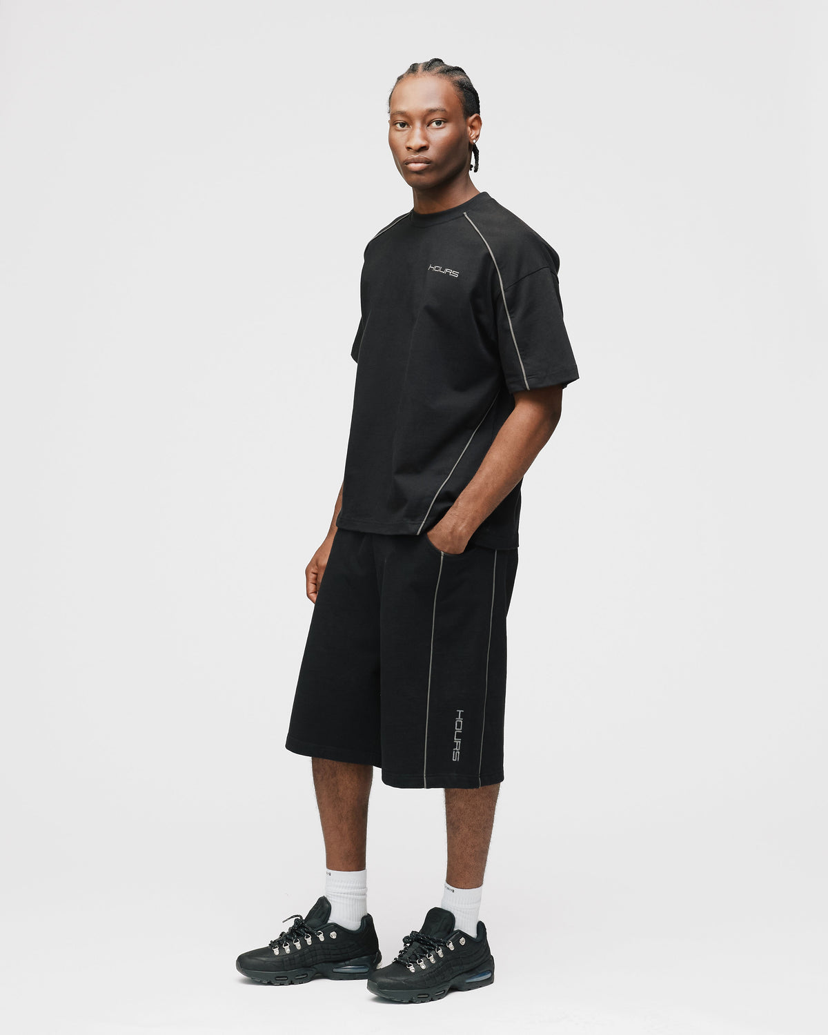 Arc Baggy Sweatshorts - Black