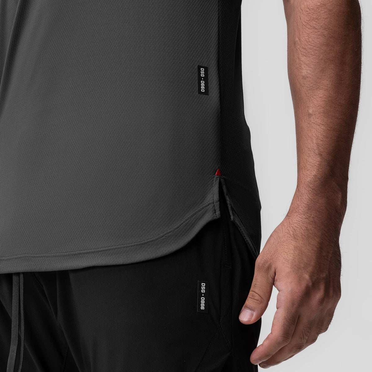 0660. AeroSilver® Established Tee - Space Grey