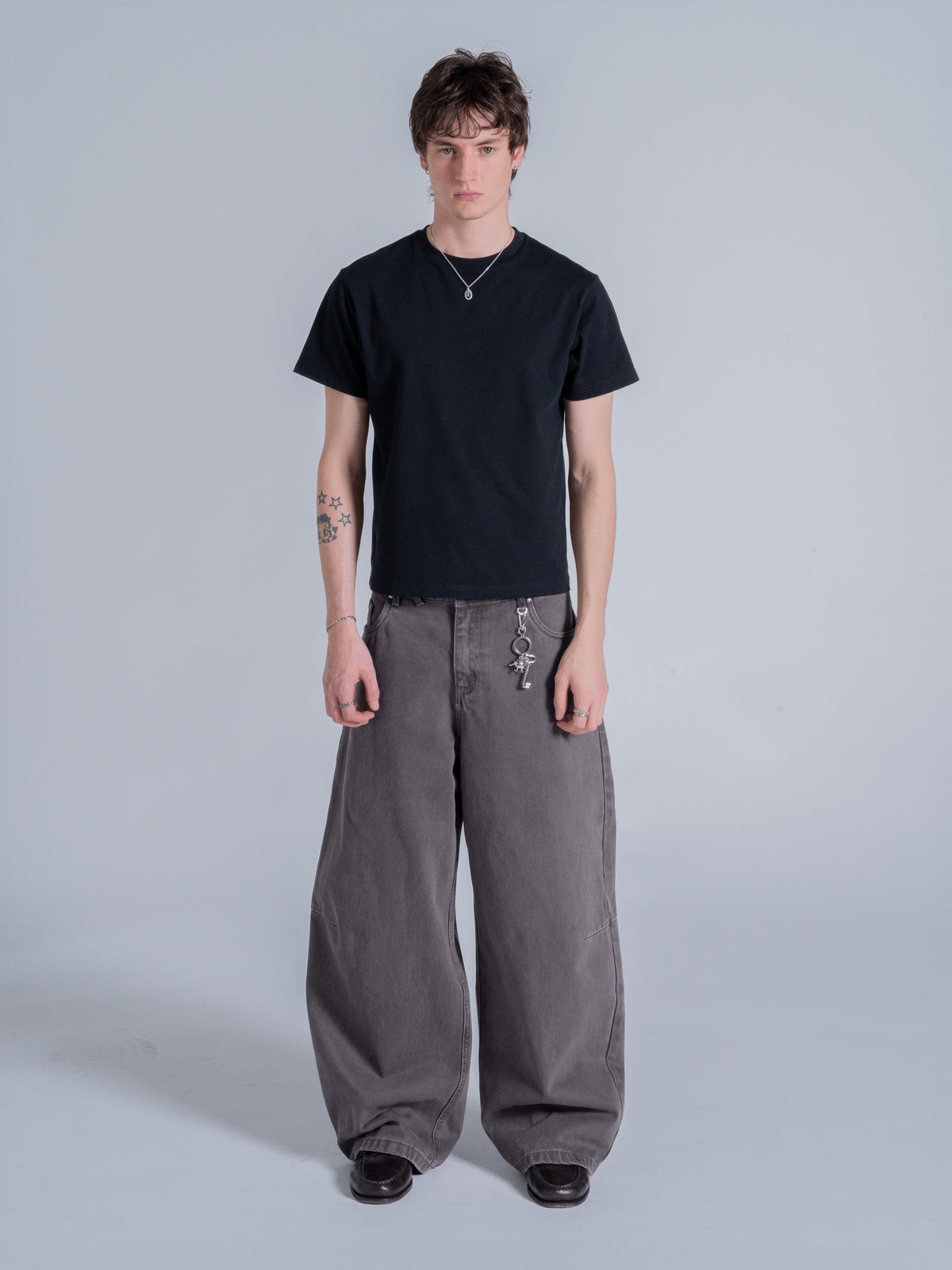 DOUBLE POCKET DENIM JEANS - UMBER BROWN