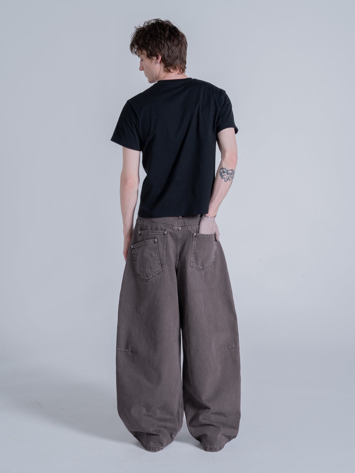 DOUBLE POCKET DENIM JEANS - UMBER BROWN