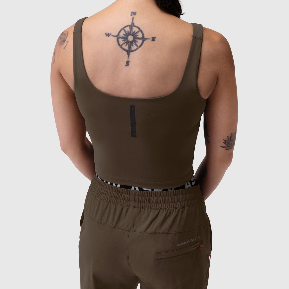 W022. LYCRA® 2-in-1 Tank Top - Dark Earth