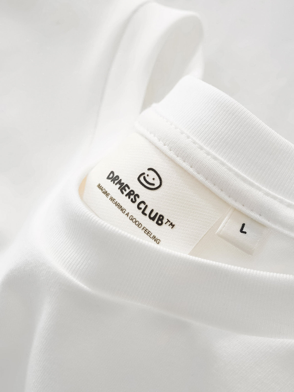 DAILY FITTED TEE - WHITE