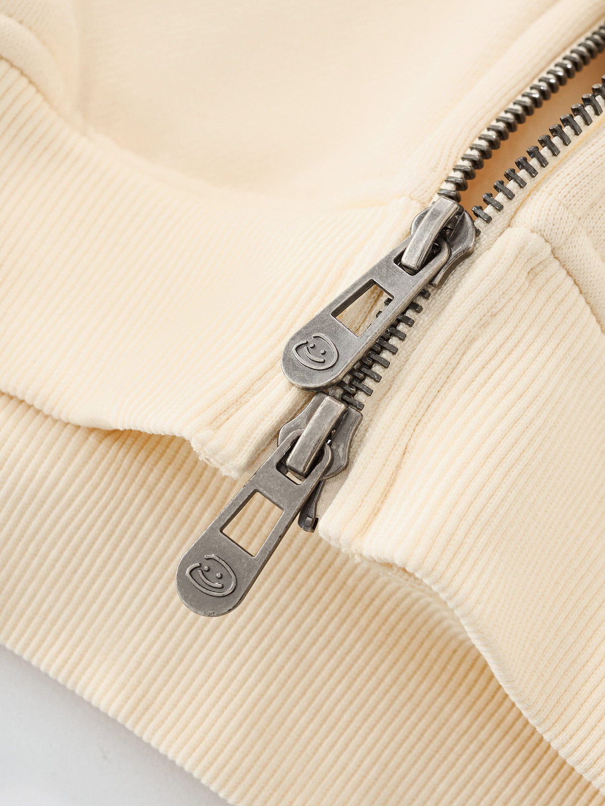 SIGNATURE BASIC ZIP UP - CREAM