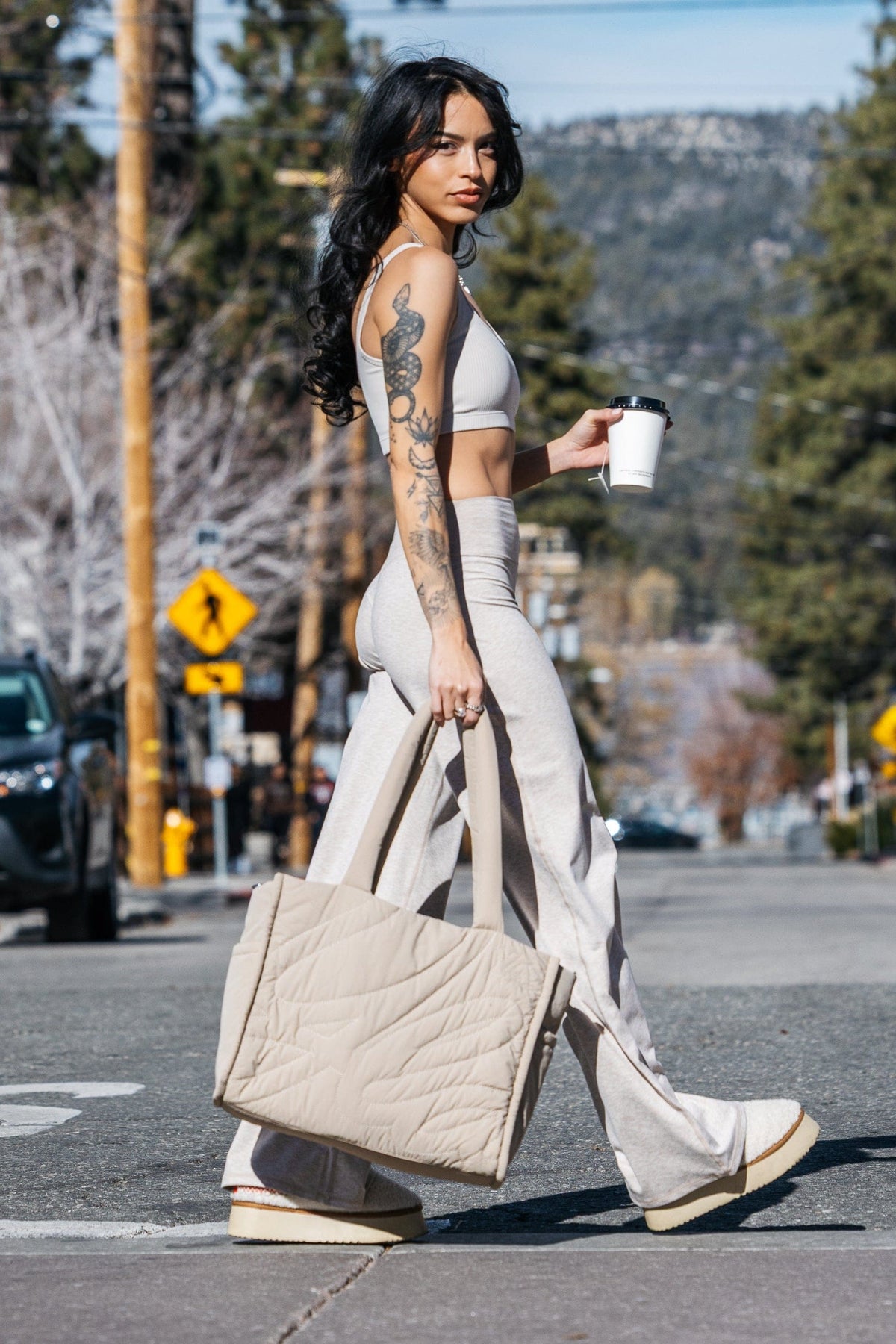 W6092 - Cloud Tote