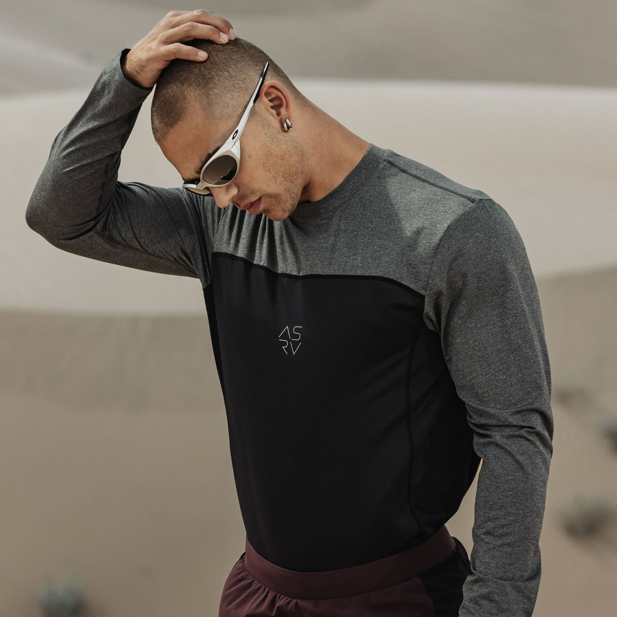 1190. AEROSILVER® UPF50+ Run Long Sleeve - Black