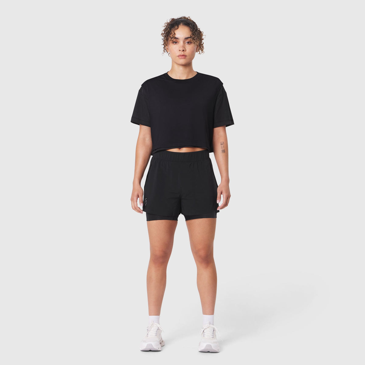 W082. SUPIMA® Ice-Skin™ Reversible Crop Tee - Black/Black